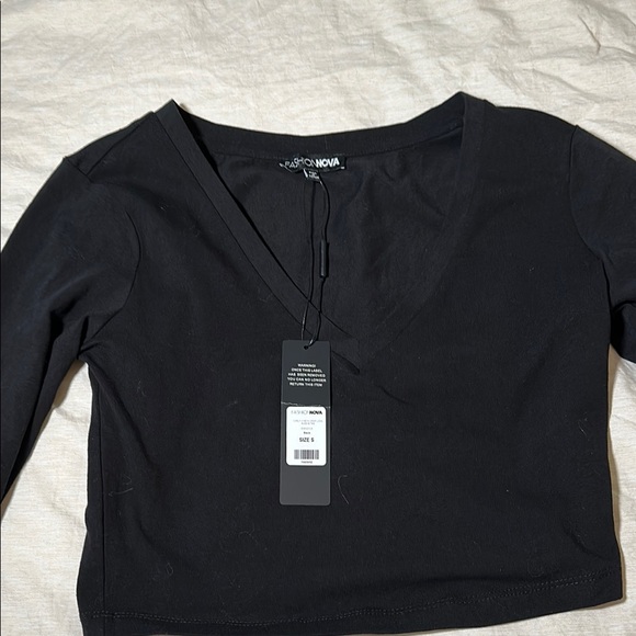 Fashion Nova Black Long Sleeve Crop Top - Picture 3 of 4